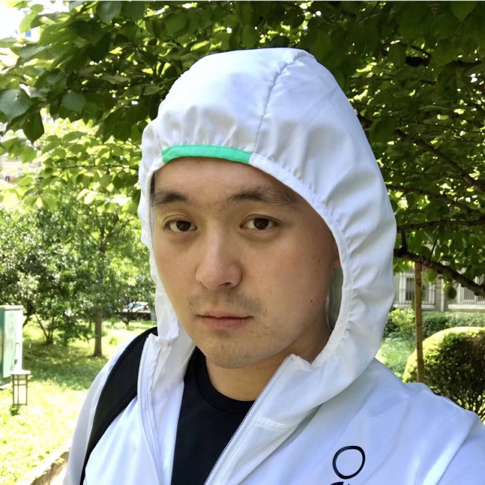 夏日晴空的照片