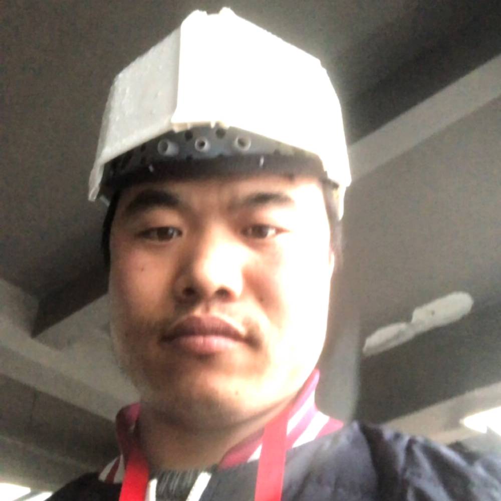 我是高雷的照片