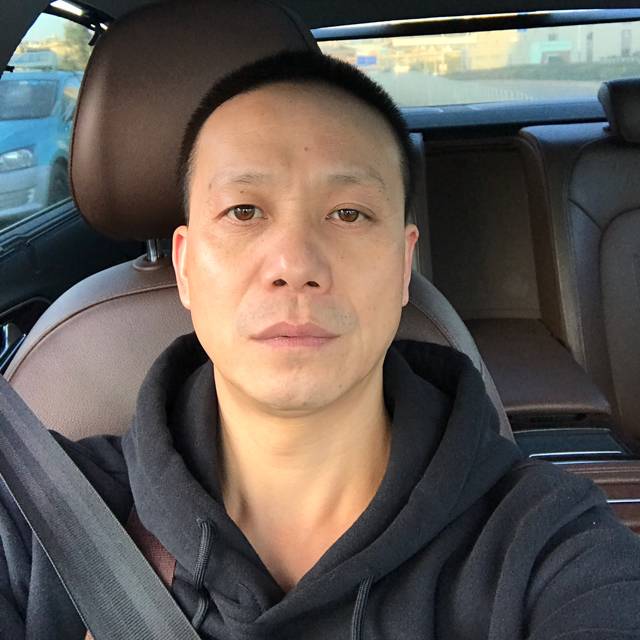 内向鞋子的照片