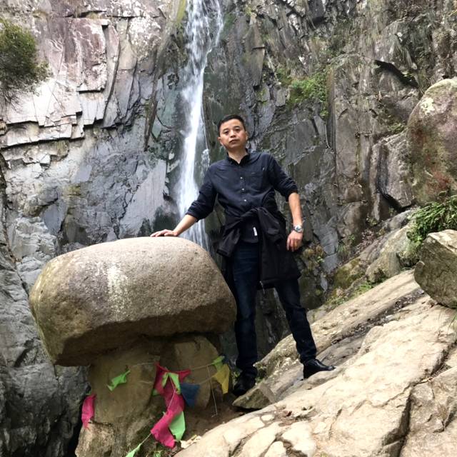 典雅月亮的照片