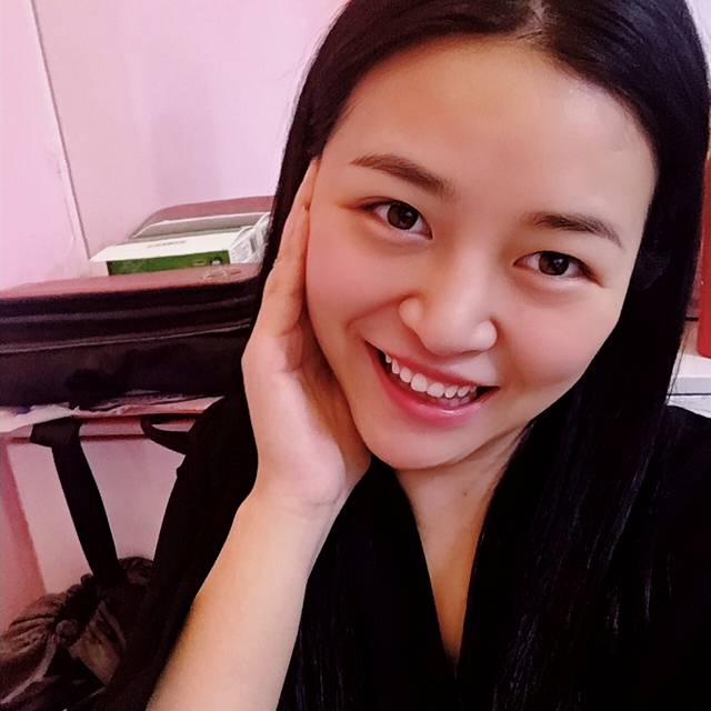 体贴西牛的照片