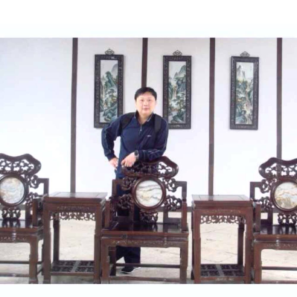 默默的期待的照片