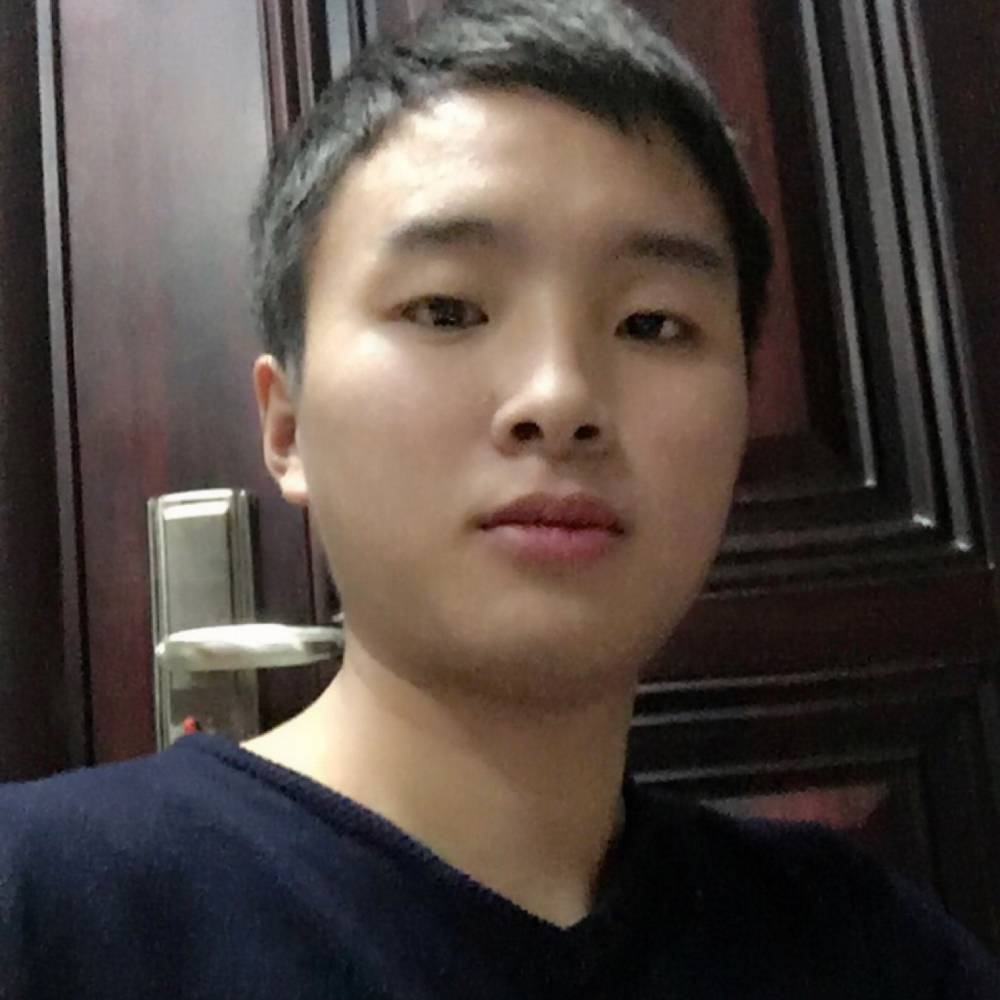 积极黑裤的照片