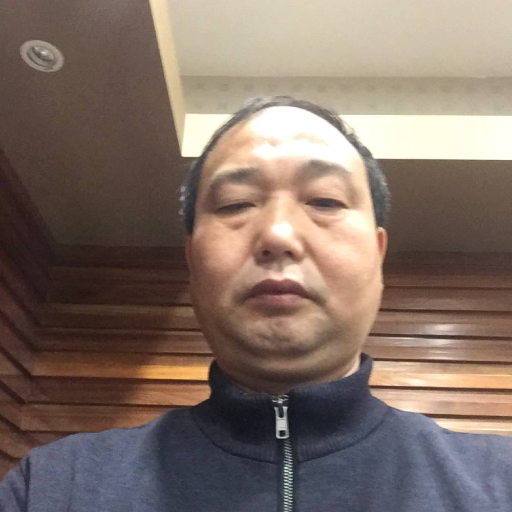 恬静剪影的照片