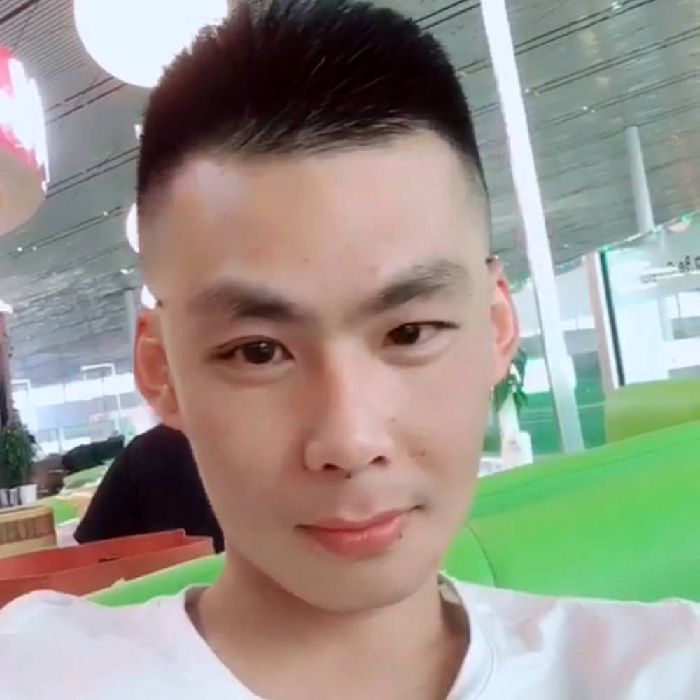 尊：明明的照片