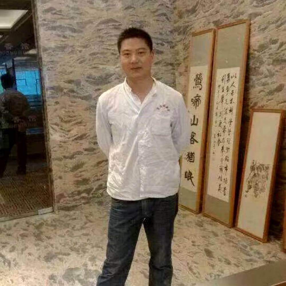 美满黛儿的照片