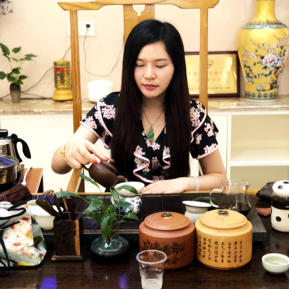 俊逸高跟鞋的照片