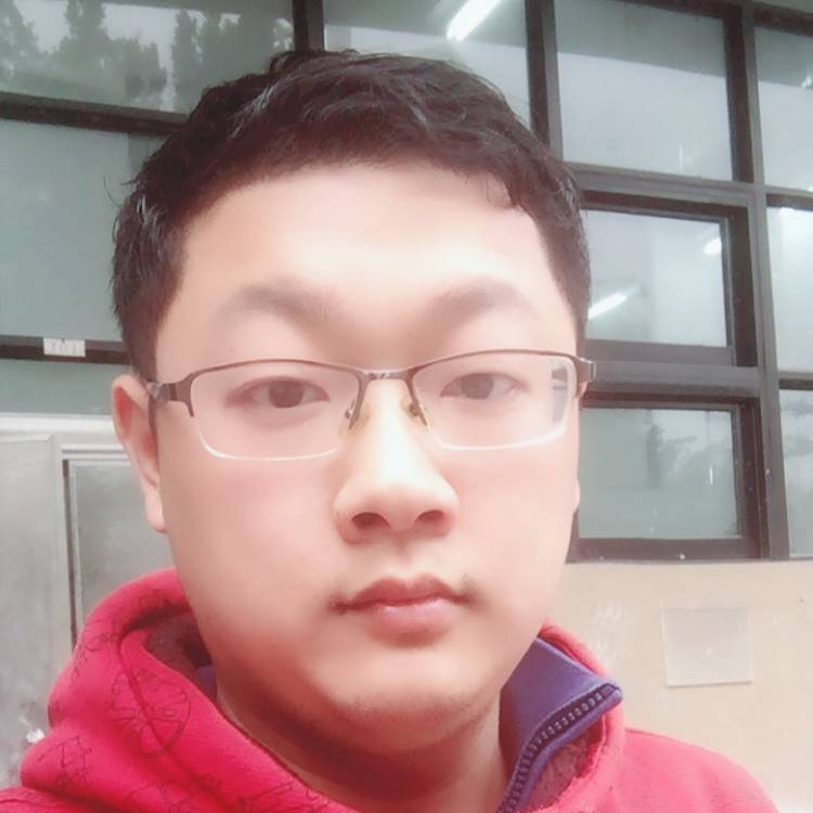 芃其麦的照片
