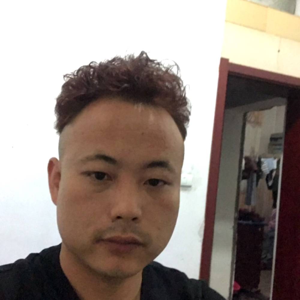 正在输入小龙的照片