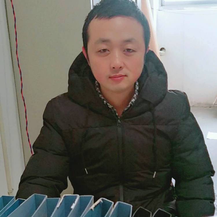 陈延刚的照片
