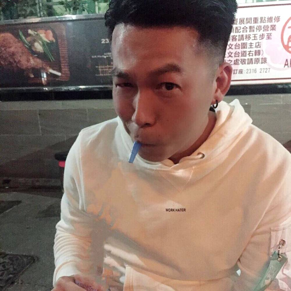 谈情不说爱的照片