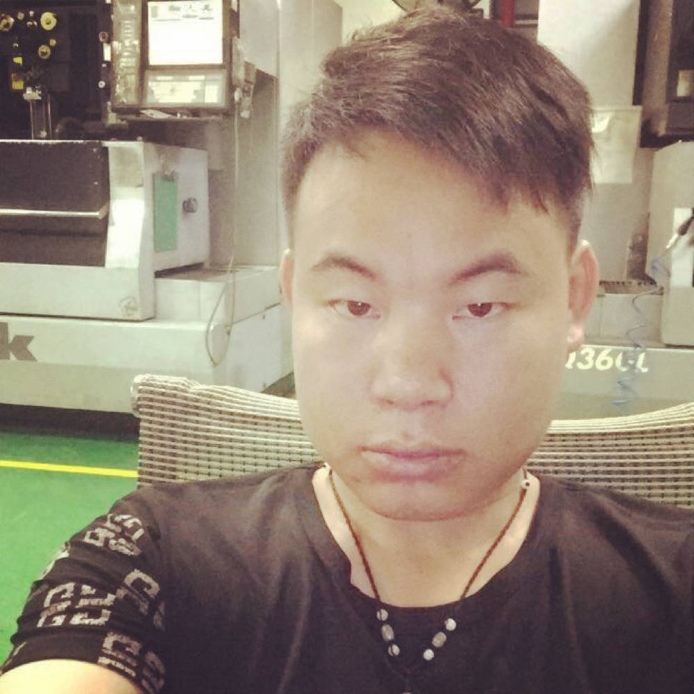 单身帅哥@的照片