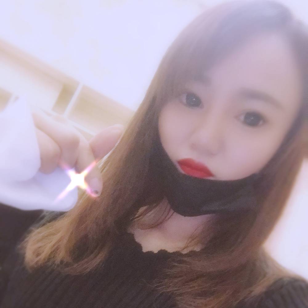红燕燕的照片