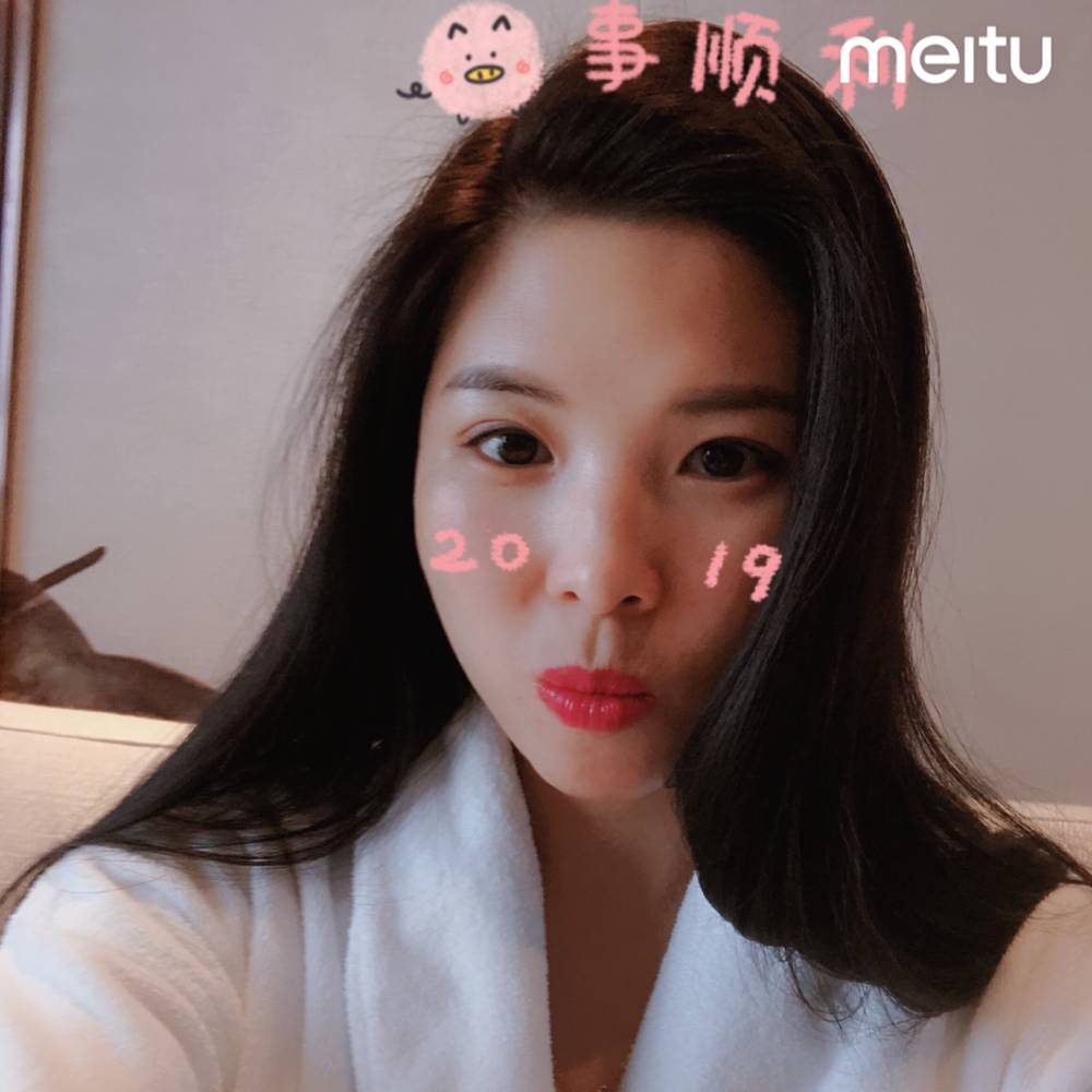雷婷婷的照片
