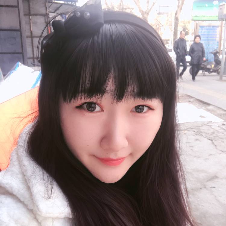 九尾萌狐的照片