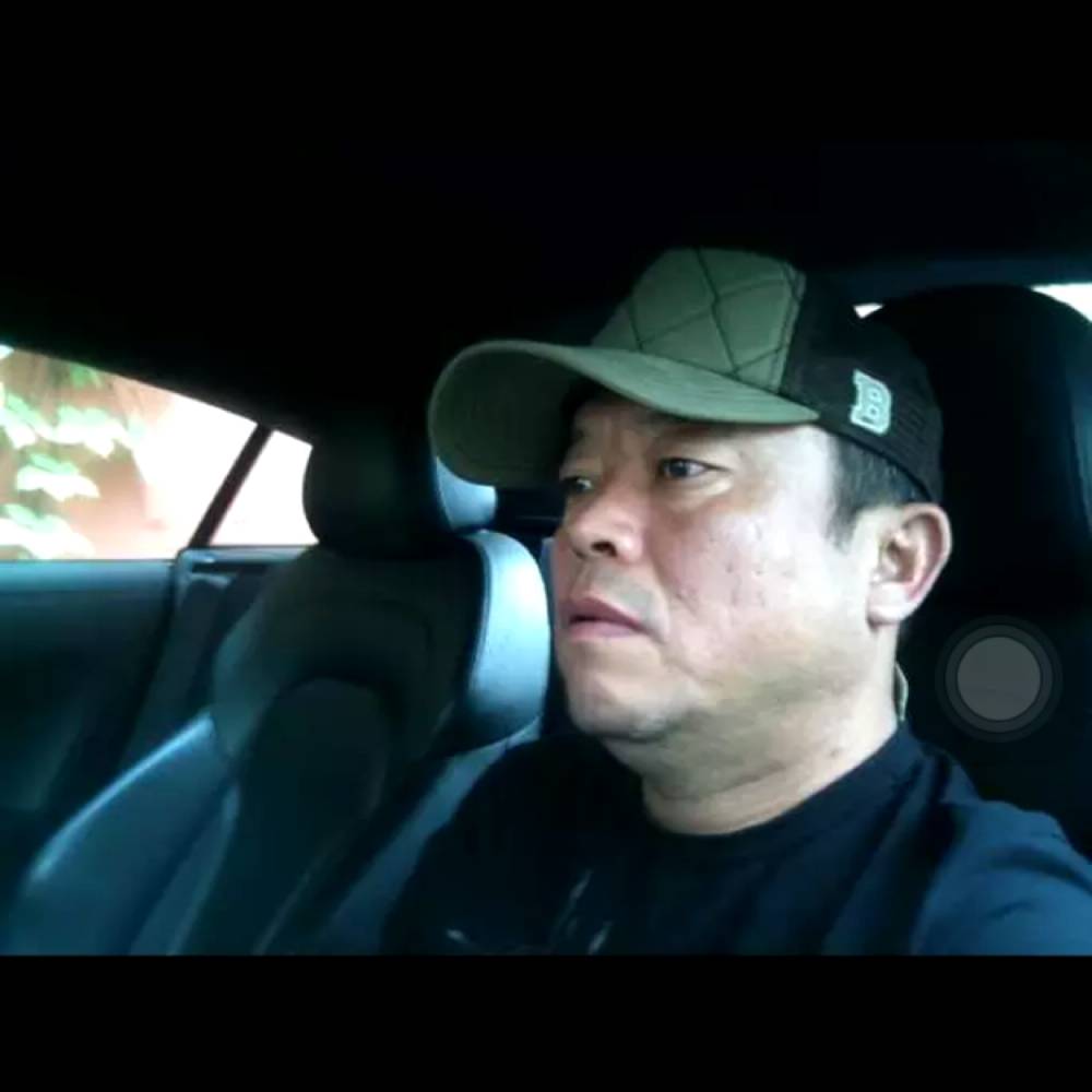 美好缘分大灰狼的照片