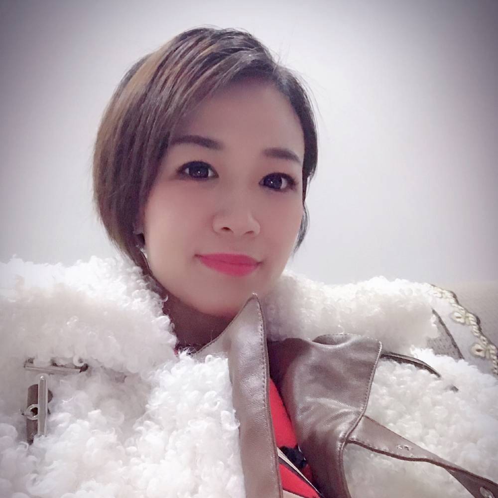 裴静的照片