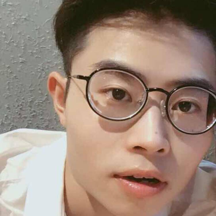 只闻榴莲不敢吃的照片