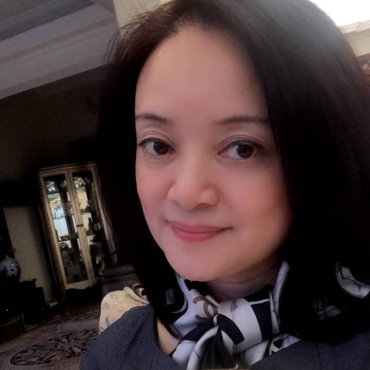 小江妹的照片