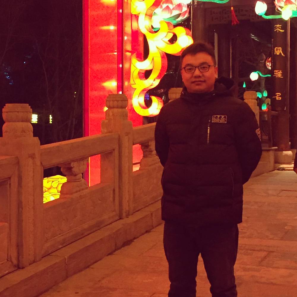 月高情深缘的照片