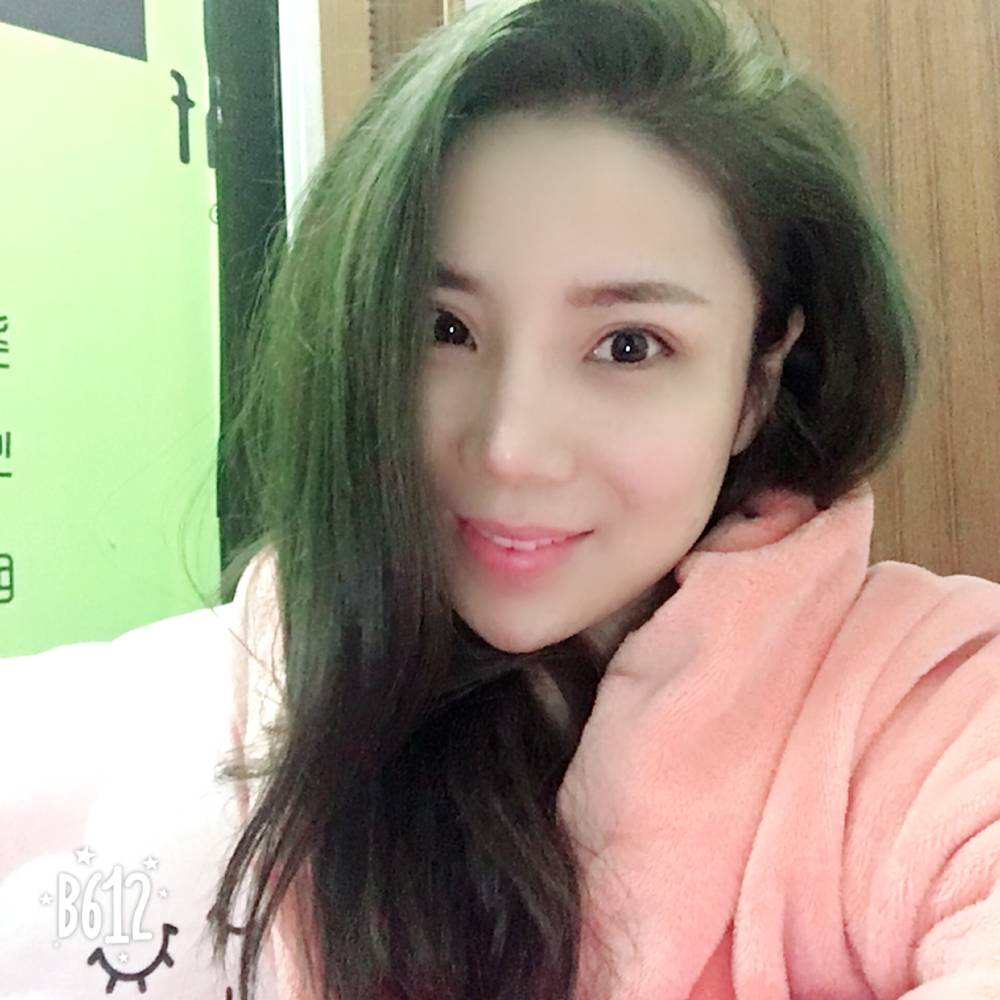 MM梅子的照片