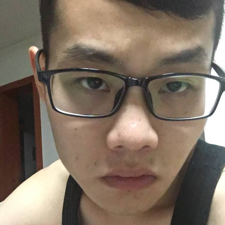 彭叁的照片