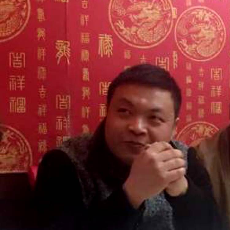 邓刘华的照片