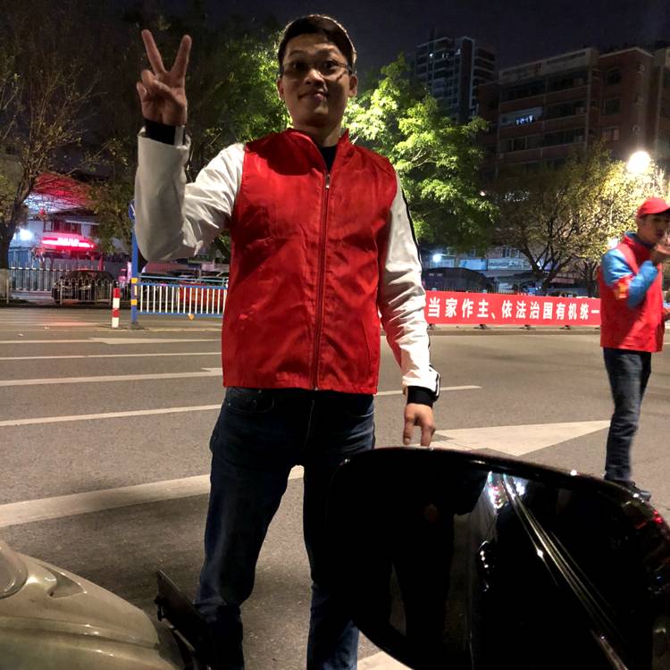 专一板凳君的照片
