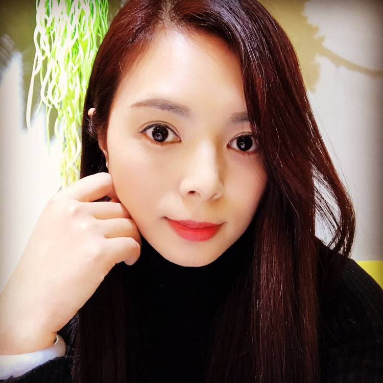 简单的女人xx的照片