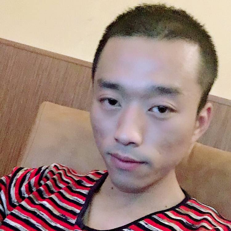 484提提的照片