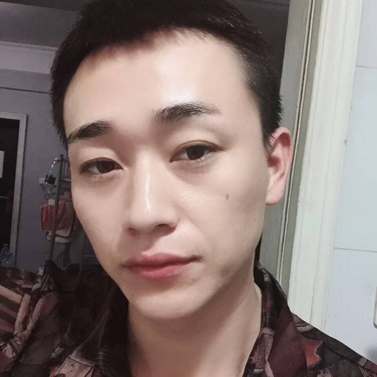帅帅的猪的照片