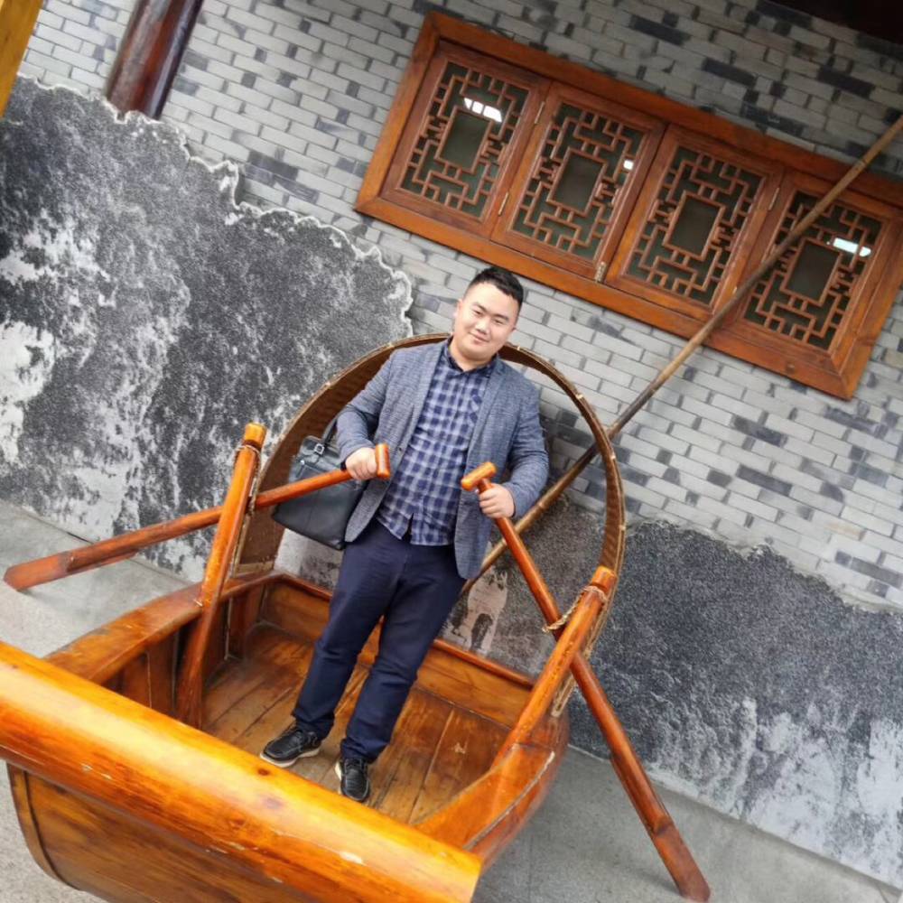 罗鹏鹏鹏的照片