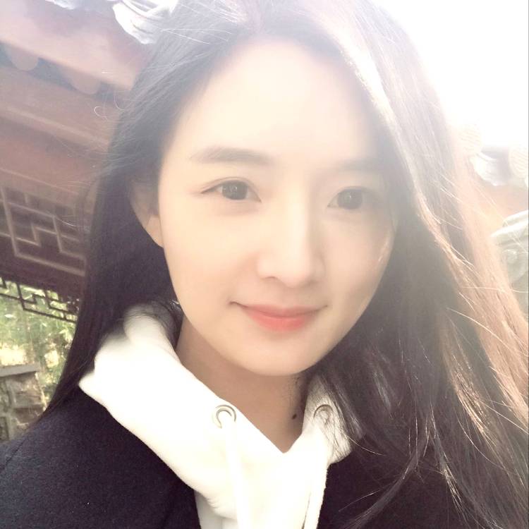 纷飞落雪的照片