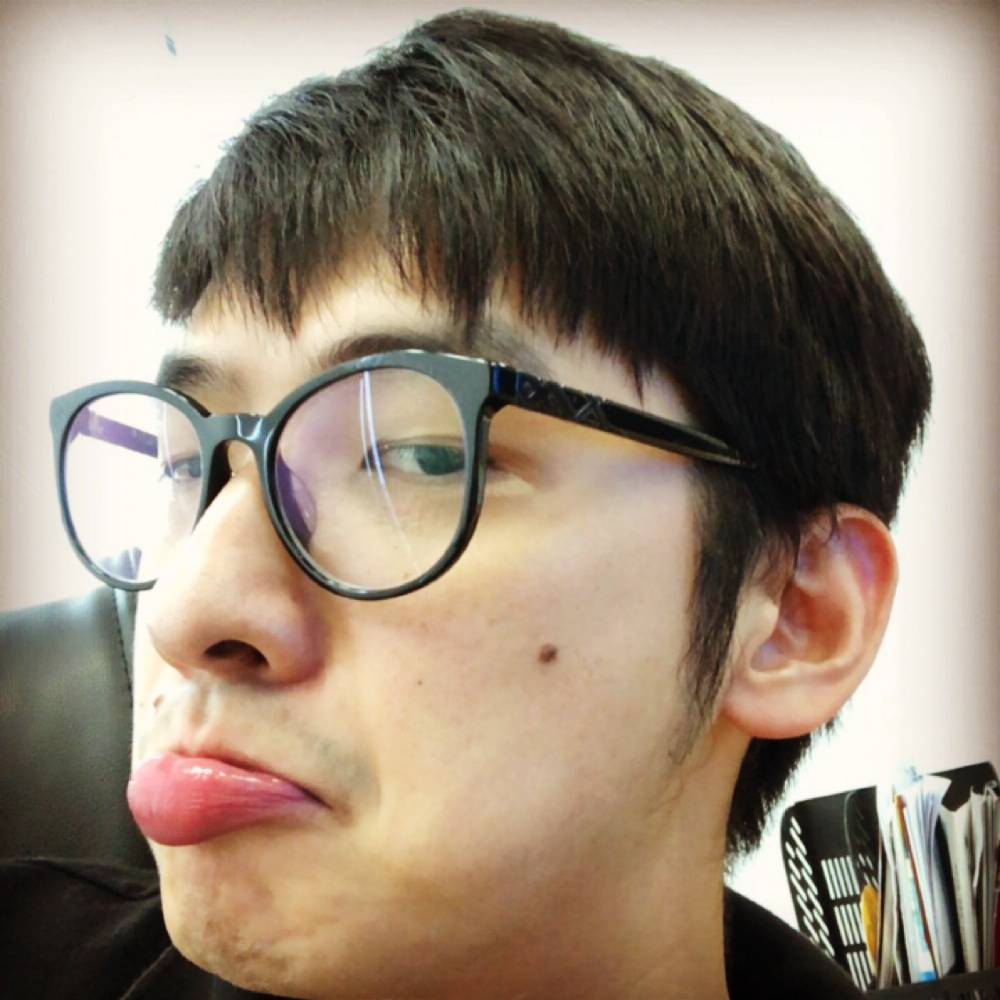 洪溜溜的照片