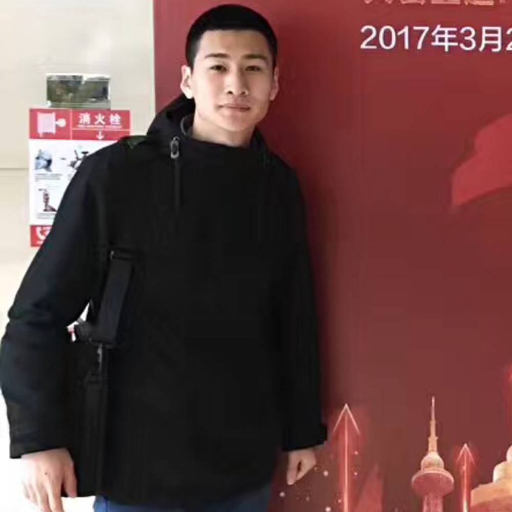 康建Bryan的照片