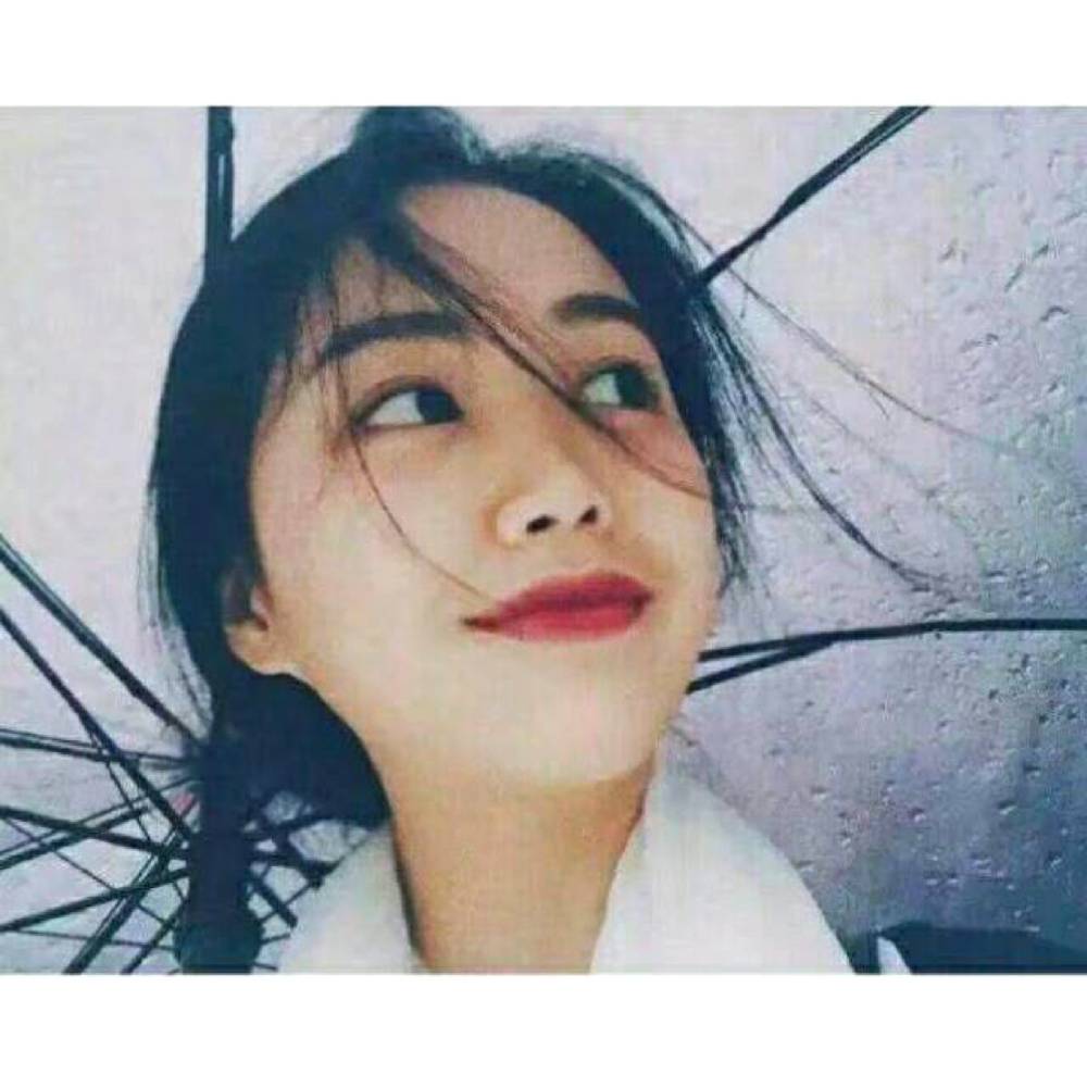 可爱草莓0的照片