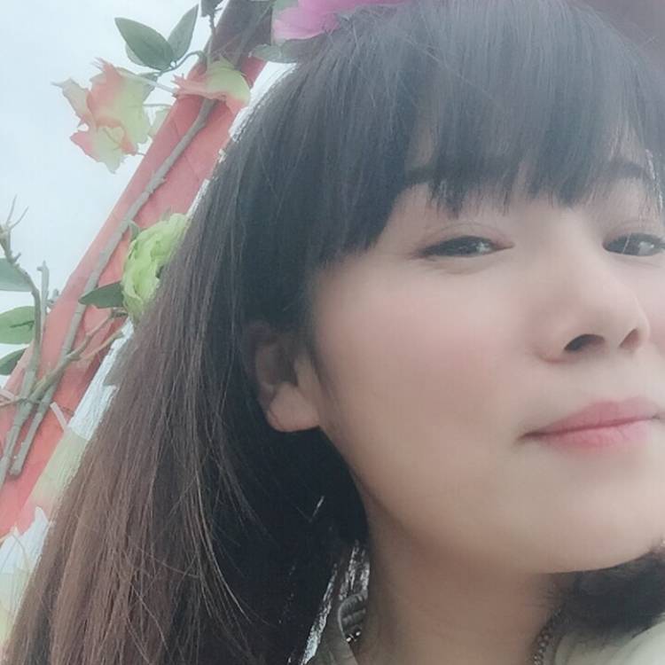 阳艳的照片