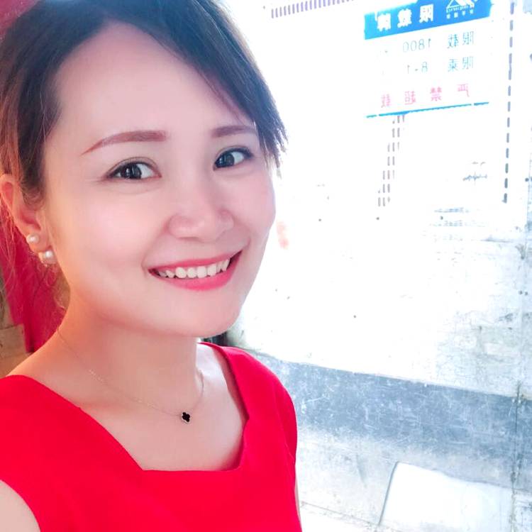 彩云妹子的照片