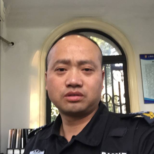 苗斌的照片