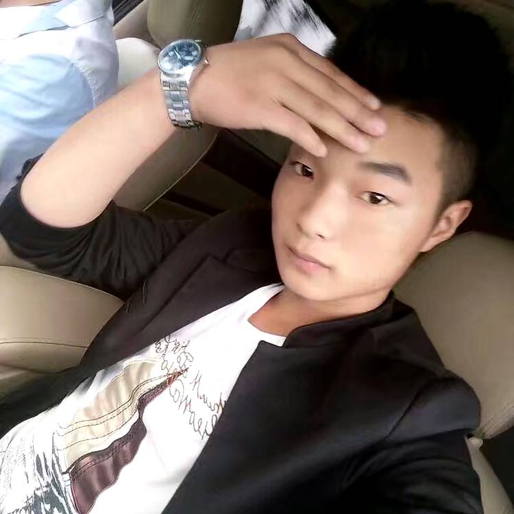 李宁哥哥的照片