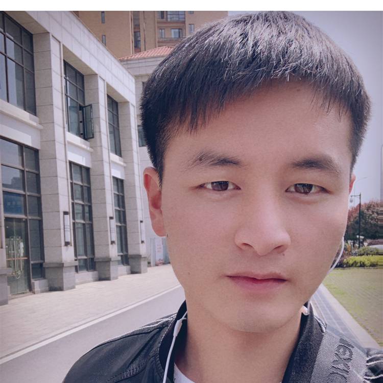 九月ii的照片