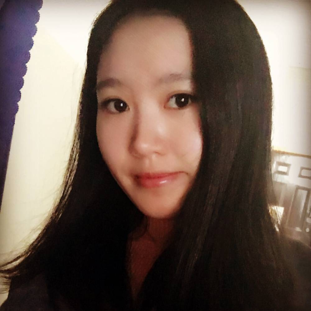 娅琳的照片