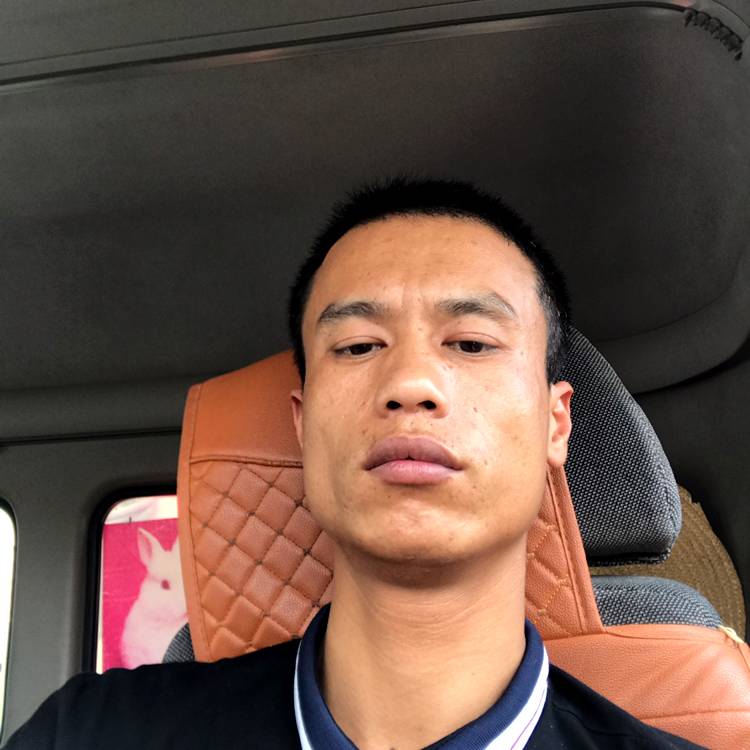 邓荣华的照片