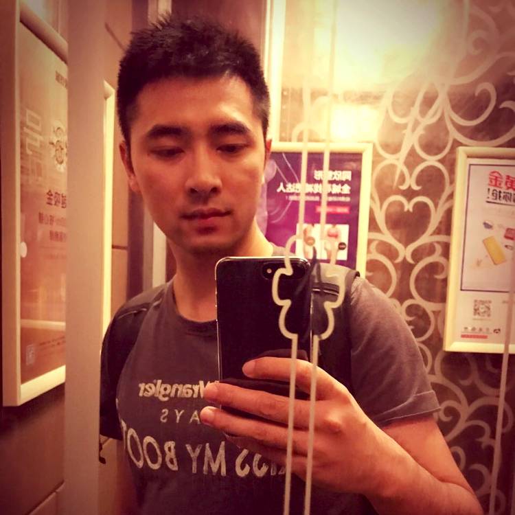 长街听风吟的照片