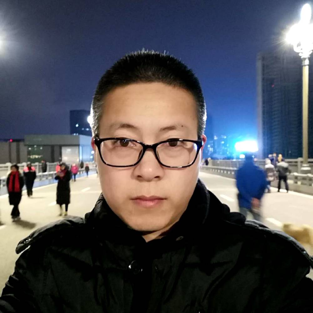 钻石王老八的照片