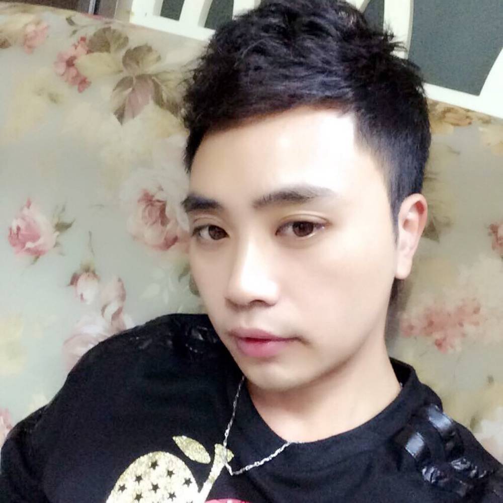 孤心漫步可靠的照片