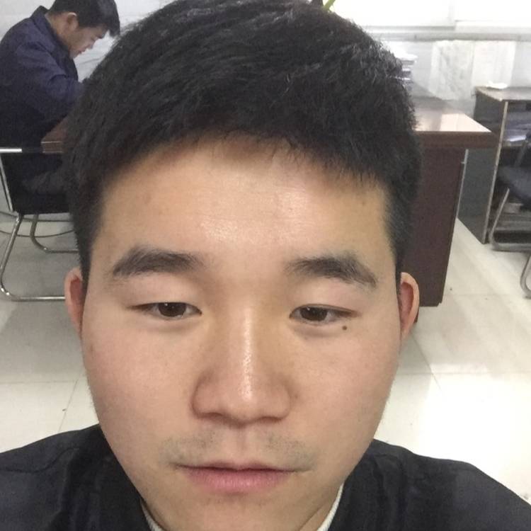 杏冢子曹格的照片