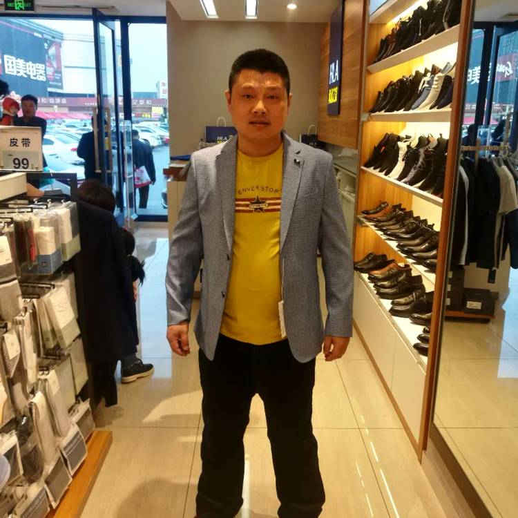 怕孤单回首离歌的照片