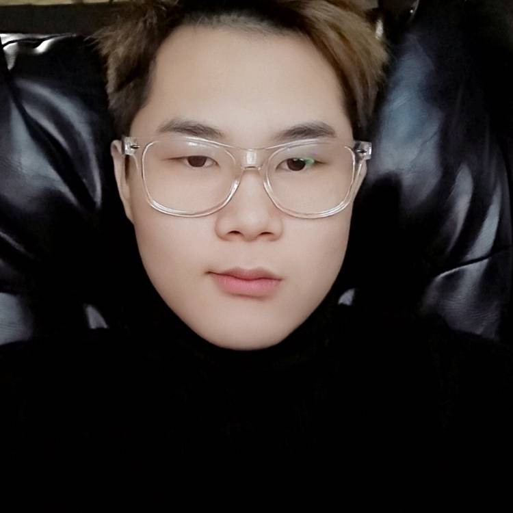 称心泪了月亮的照片