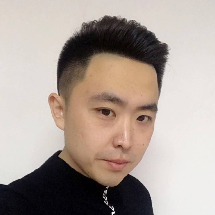 尼古拉斯王富贵的照片